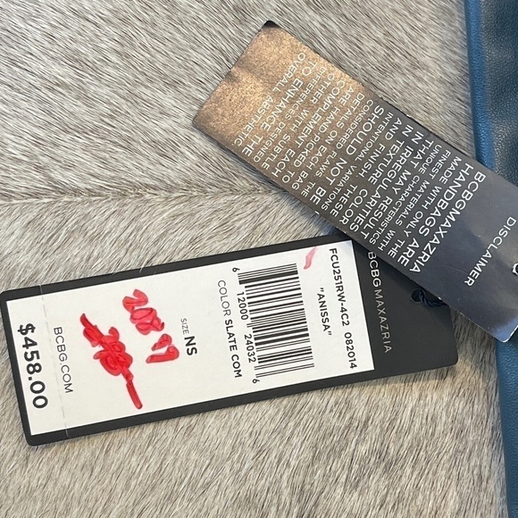 BCBG MAXAZRIA CLUTCH BAG NEW WITH TAGS - Picture 5 of 5